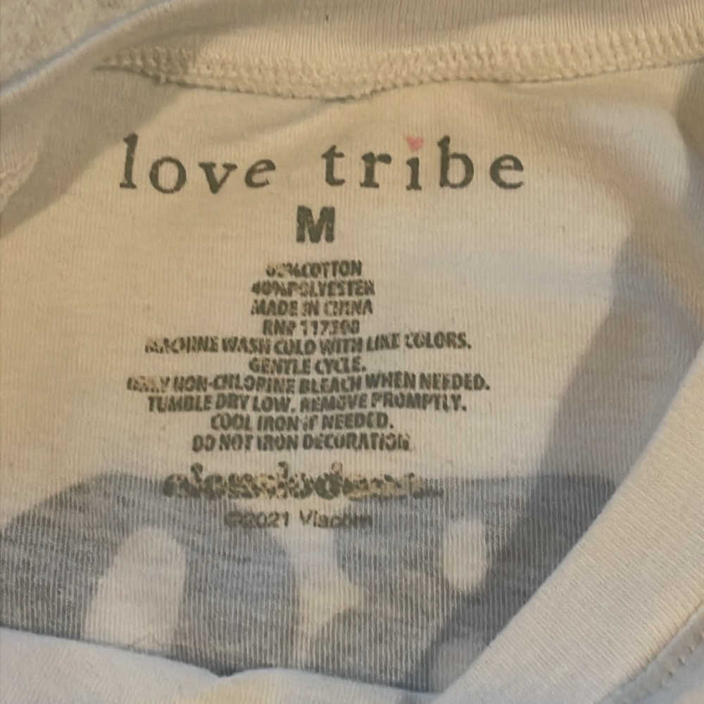 Love Tribe The Whole Gang cropped boxy oversized Peanuts / Snoopy tee, medium - Picture 4 of 5